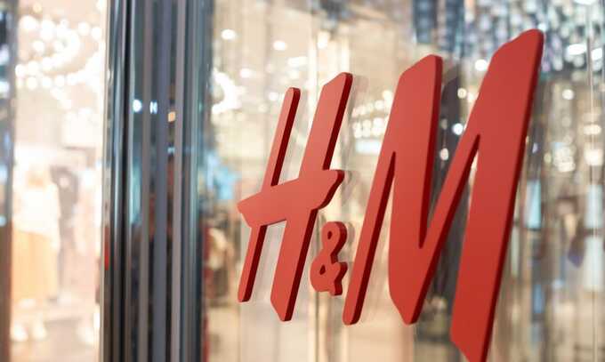 В открывшиеся магазины H&M в Москве выстроились гигантские очереди